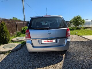 2012 Opel Zafira B Рестайлинг, серебристый, 750000 рублей, вид 3