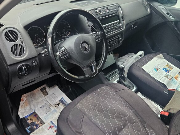 2012 Volkswagen Tiguan I Рестайлинг, красный, 1475000 рублей - вид 6