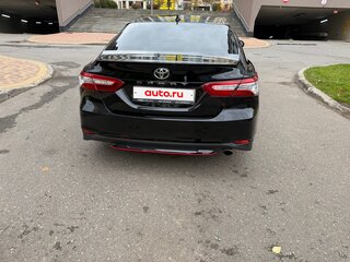 2018 Toyota Camry VIII (XV70), чёрный, 2600000 рублей, вид 4