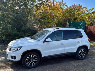 2015 Volkswagen Tiguan I Рестайлинг, белый, 1750000 рублей, вид 3