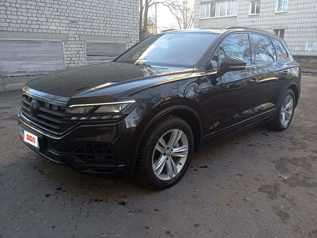 Открыть фотографии: Volkswagen Touareg III