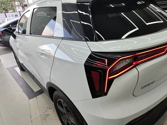 2025 Geely Geometry E 33.5 kWh, белый, 1295500 рублей - вид 13