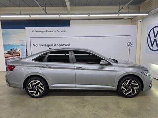 2023 Volkswagen Jetta VII Рестайлинг, серый, 1960000 рублей, вид 5