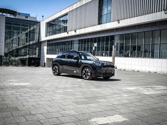 2024 Mini Aceman E, серый, 4990000 рублей - вид 8