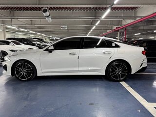 2020 Kia K5 III, белый, 2800000 рублей, вид 4