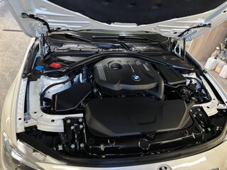 2017 BMW 3 серии 320i xDrive VI (F3x) Рестайлинг, белый, 2400000 рублей, вид 4