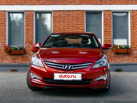 2016 Hyundai Solaris I Рестайлинг, красный, 883000 рублей, вид 2