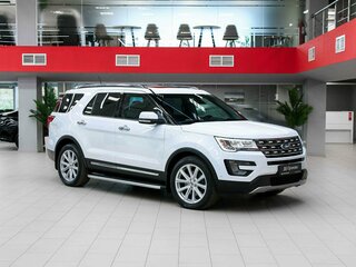 2017 Ford Explorer V Рестайлинг, белый, 2450000 рублей, вид 3