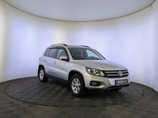 2012 Volkswagen Tiguan I Рестайлинг, серебристый, 1390000 рублей, вид 3