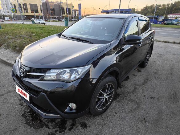 2013 Toyota RAV4 IV (XA40), чёрный, 2000000 рублей