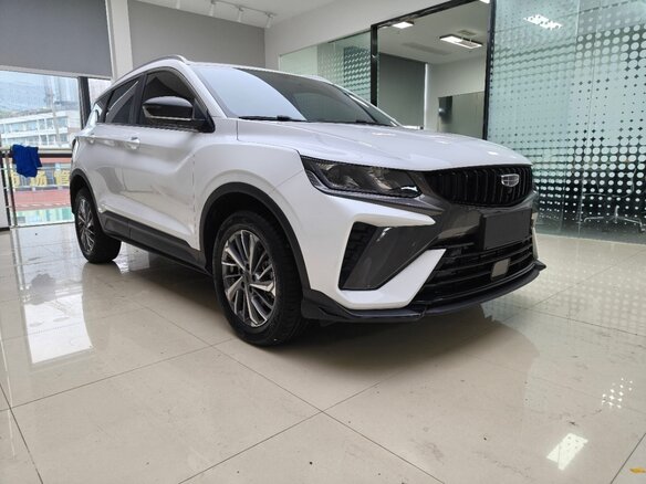 2021 Geely Binyue I Рестайлинг, белый, 1100000 рублей