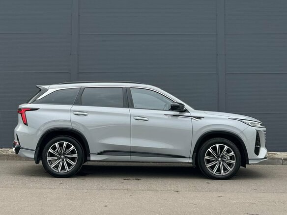 2024 Changan CS75 Plus III, серый, 2680000 рублей - вид 3