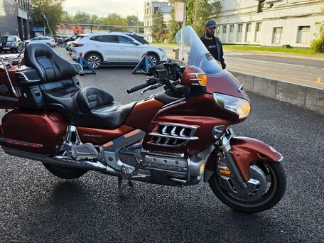 2007 Honda GL 1800 Gold Wing, оранжевый, 820000 рублей, вид 1