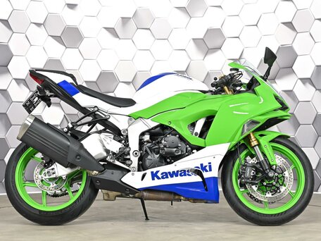 2024 Kawasaki ZX-6R Ninja, белый, 1299000 рублей, вид 3