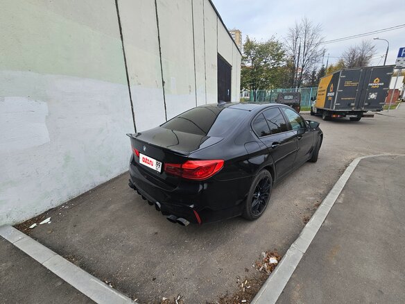 2019 BMW 5 серии 520d xDrive VII (G30/G31/G38), чёрный, 2399999 рублей - вид 2