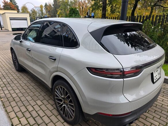 2022 Porsche Cayenne S III, серый, 9500000 рублей - вид 3