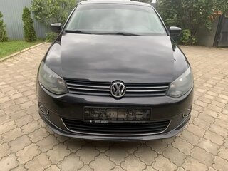 2012 Volkswagen Polo V, чёрный, 750000 рублей, вид 2