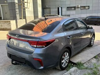 2018 Kia Rio IV, серый, 800000 рублей, вид 4