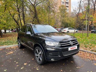 2012 Volkswagen Touareg II, чёрный, 2550000 рублей, вид 1