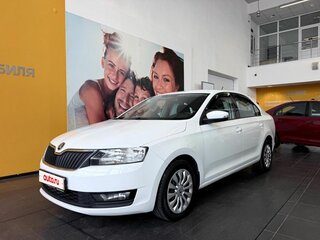 2018 Skoda Rapid I Рестайлинг, белый, 1141000 рублей, вид 1