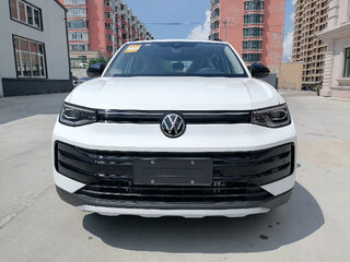2025 Volkswagen Tharu XR, белый, 2085000 рублей, вид 2