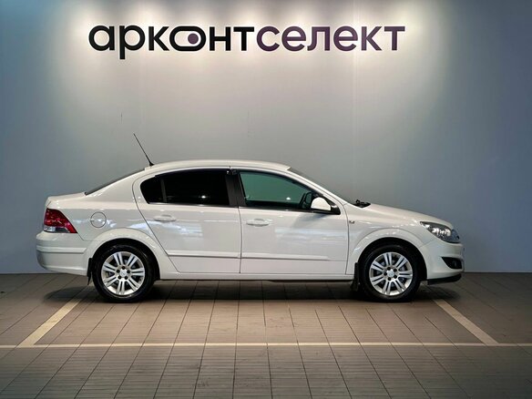 2011 Opel Astra H Рестайлинг, белый, 622000 рублей - вид 5