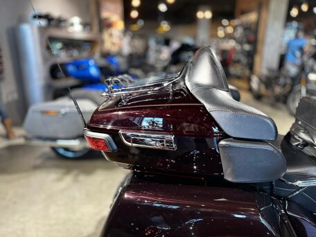 2014 Harley-Davidson Tri Glide, пурпурный, 2200000 рублей, вид 4