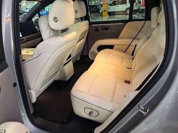 2026 Li Auto (Lixiang) i6, серебристый, 7250000 рублей - вид 17