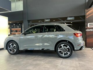 2026 Audi Q3 45 TFSI II (F3), серый, 4849000 рублей, вид 4
