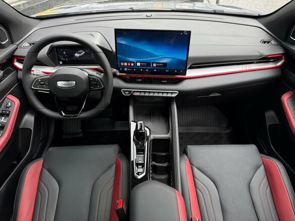 2026 Geely Coolray I Рестайлинг 2, белый - вид 11