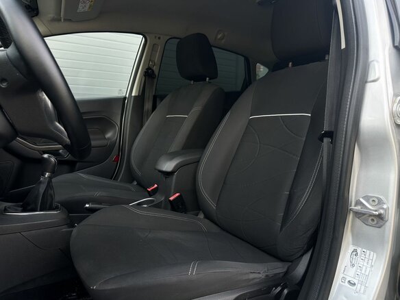 2015 Ford Fiesta Mk6 Рестайлинг, серебристый, 545000 рублей - вид 13
