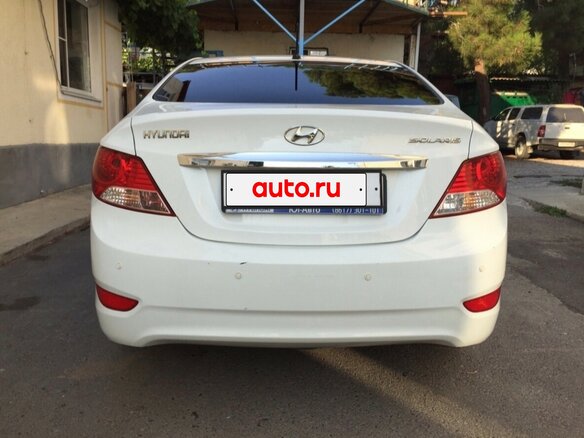 2013 Hyundai Solaris I, белый, 800000 рублей - вид 4