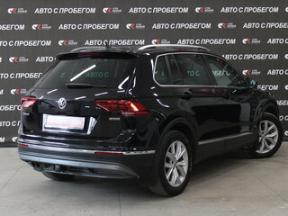 2018 Volkswagen Tiguan II, чёрный, 2073000 рублей, вид 3
