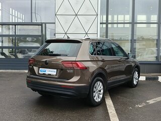 2017 Volkswagen Tiguan II, коричневый, 1769000 рублей, вид 5