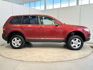 2003 Volkswagen Touareg I, красный, 855000 рублей, вид 3