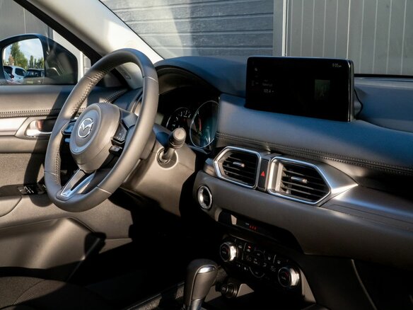 2025 Mazda CX-5 II Рестайлинг, белый, 3375000 рублей - вид 32
