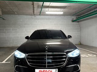 2021 Mercedes-Benz S-Класс 450 Long 4MATIC VII (W223), чёрный, 9099999 рублей, вид 2