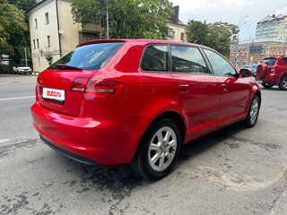 2012 Audi A3 II (8P) Рестайлинг 2, красный, 1100000 рублей, вид 3