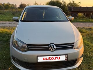 2014 Volkswagen Polo V, серебристый, 670000 рублей, вид 4