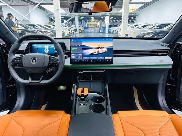 2026 Changan UNI-V I Рестайлинг 2, чёрный, 3350000 рублей - вид 9