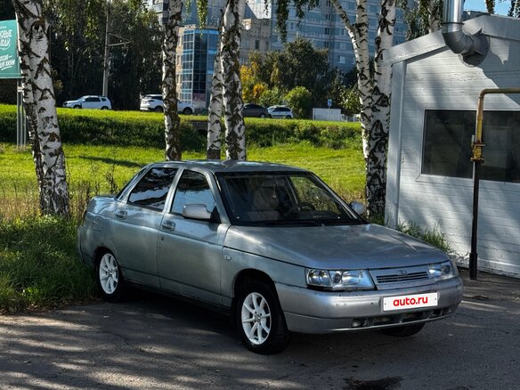 2002 Lada (ВАЗ) 2110, серебристый - вид 2