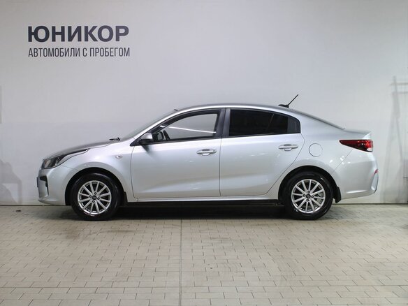 2018 Kia Rio IV, серебристый, 1259000 рублей - вид 6