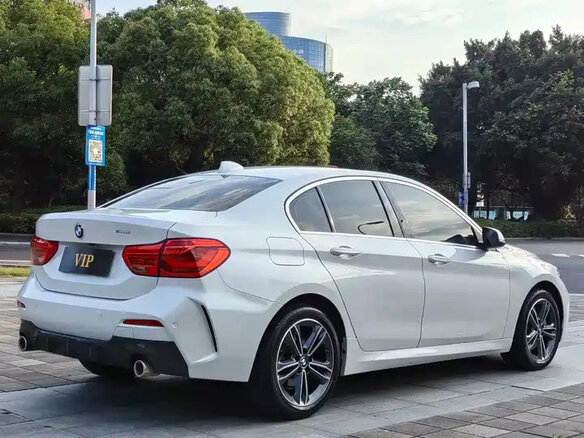 2022 BMW 1 серии 120i III (F52) Рестайлинг, белый, 1500205 рублей - вид 4