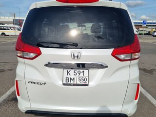 2022 Honda Freed+ II Рестайлинг, белый, 2130000 рублей, вид 5