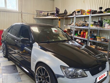 2002 Lexus IS 200 I, чёрный, 1000000 рублей, вид 2