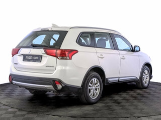 2017 Mitsubishi Outlander III Рестайлинг 2, белый, 1750000 рублей, вид 5