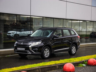2022 Mitsubishi Outlander III Рестайлинг 3, чёрный, 2629000 рублей, вид 3
