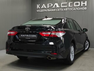 2020 Toyota Camry VIII (XV70), чёрный, 2450000 рублей, вид 2
