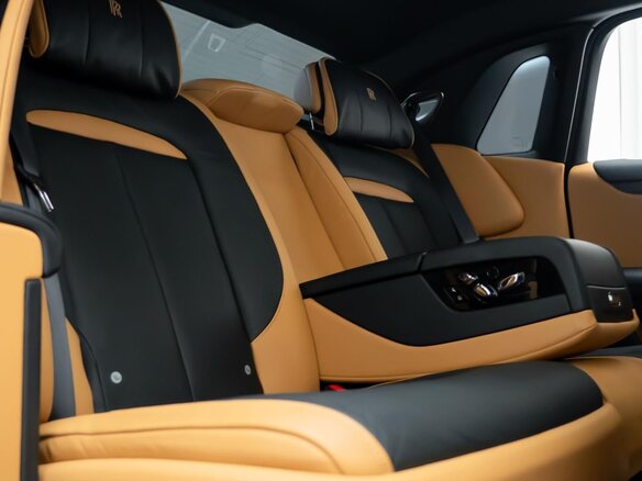 2023 Rolls-Royce Ghost Extended II (Series I), чёрный, 29900000 рублей - вид 16