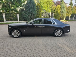2018 Rolls-Royce Phantom VIII (Series I), серый, 40000000 рублей, вид 4